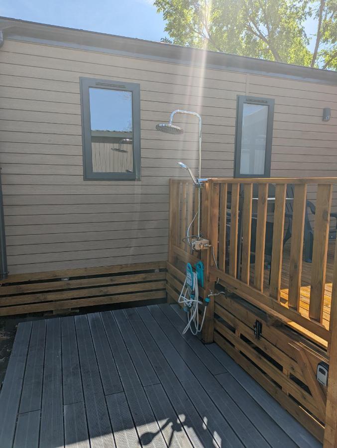 200M De La Plage Bungalow Luxe De 44M2 Menage Et Draps Inclus Camping 5 Etoiles Mayotte Lac Biscarrosse Koyobalys Екстериор снимка